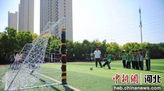 秦皇岛经开区：校园足球文化节启幕