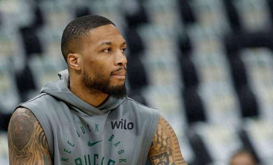 达米安·利拉德正式以3年4200万美元合同回归波特兰开拓者