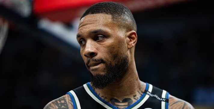 达米安·利拉德正式以3年4200万美元合同回归波特兰开拓者