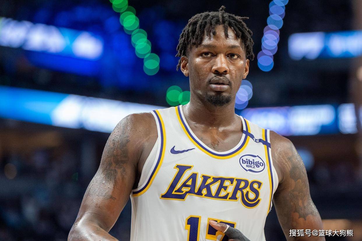 3控卫+6前锋+3中锋太拥挤?专家为火箭队支招:可打包再换1位明星