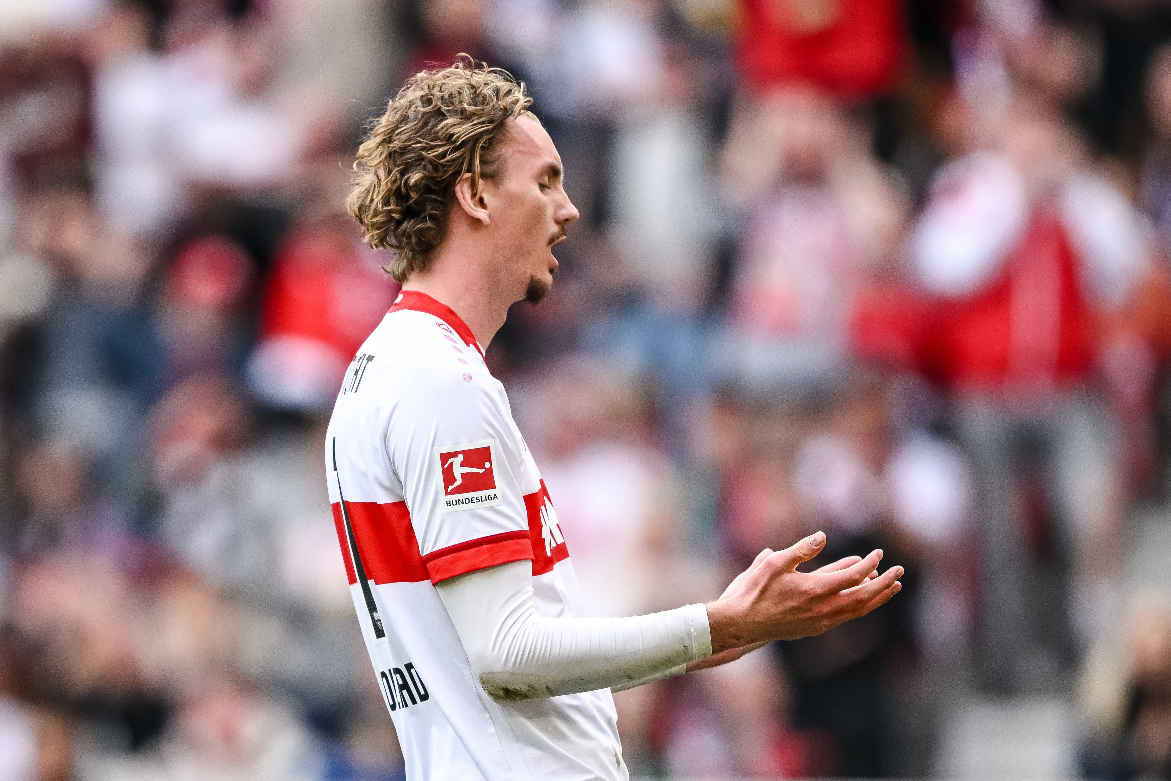 德甲-斯图加特2-1圣保利:接连卖神锋后,斯图加特迎来大黑马|前瞻